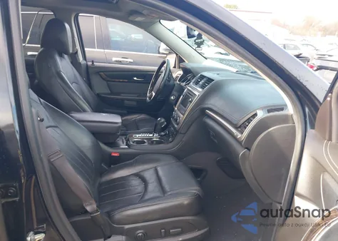 2015 GMC Acadia Denali z USA, uszkodzony, nr VIN 1GKKRTKD1FJ321875